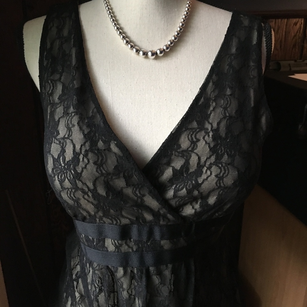 Axcess by Liz Claiborne Black Lace Sleeveless Top